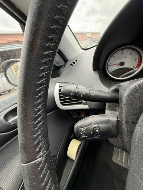 PEUGEOT 206+ 1.4 HDI 70 chx SPORTIUM 