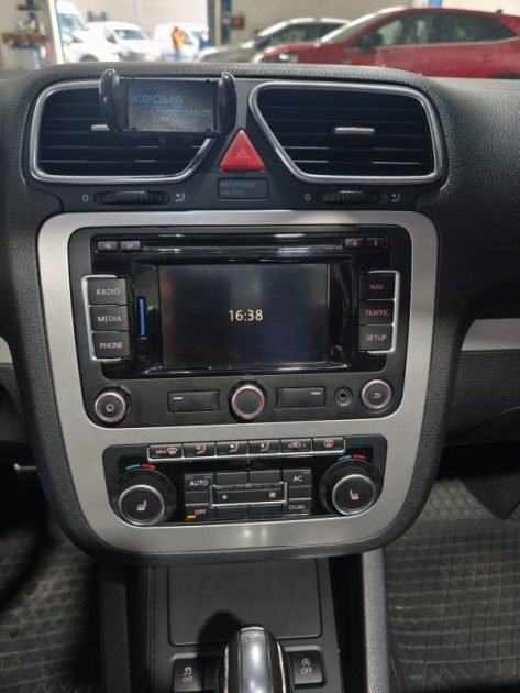 Volkswagen EOS 2.0 TDI 140 DSG Cabriolet CARAT 2012