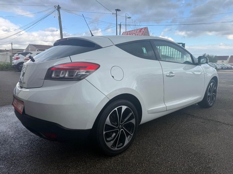 RENAULT MEGANE BOSE 3 PHASE 3 COUPE BOITE AUTOMATIQUE 1.2I - 16V TURBO TCE 130CV 2016
