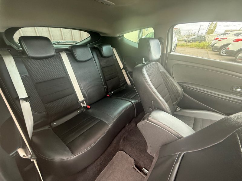 RENAULT MEGANE BOSE 3 PHASE 3 COUPE BOITE AUTOMATIQUE 1.2I - 16V TURBO TCE 130CV 2016