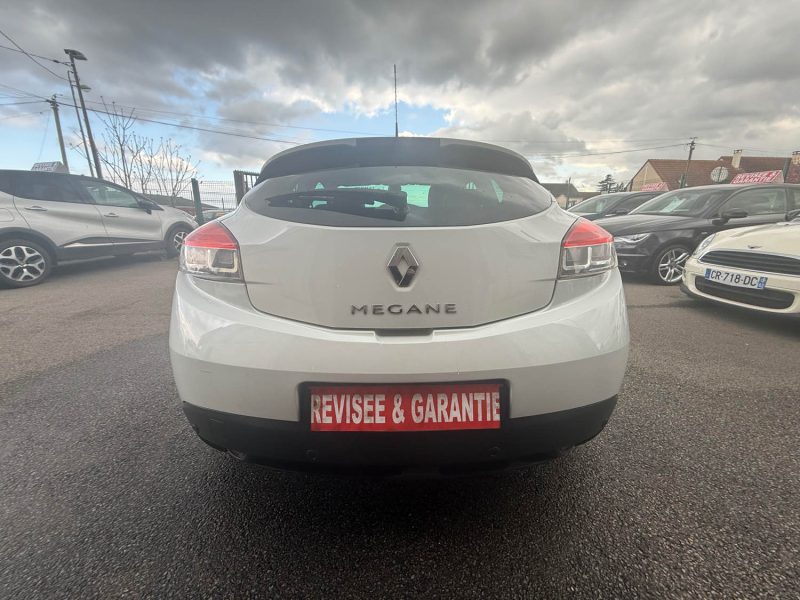 RENAULT MEGANE BOSE 3 PHASE 3 COUPE BOITE AUTOMATIQUE 1.2I - 16V TURBO TCE 130CV 2016