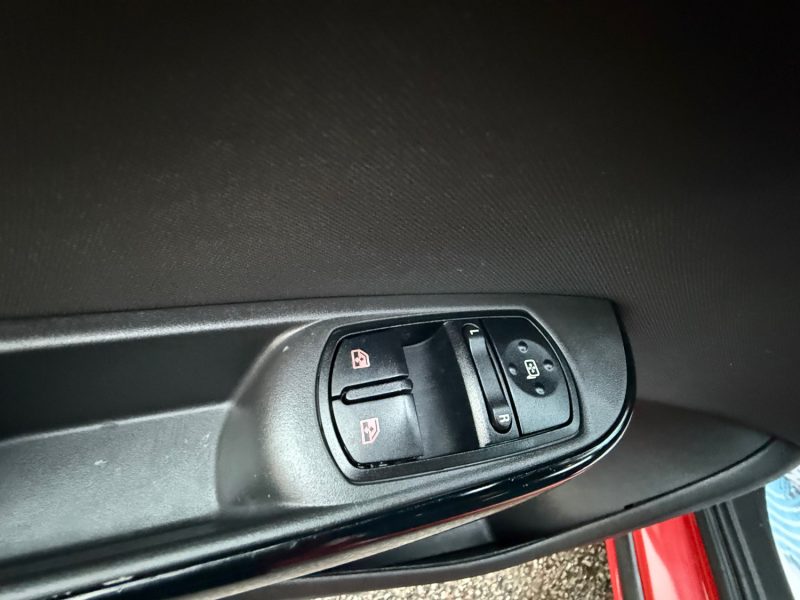 OPEL CORSA E 3 PORTES 1.2I - 16V 69CV 2016