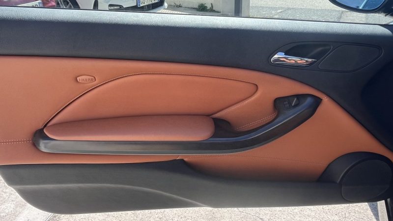 B.M.W. M3  E46 3.2 343 CV 6 CYLINDRES TOIT OUVRANT CUIR 2002