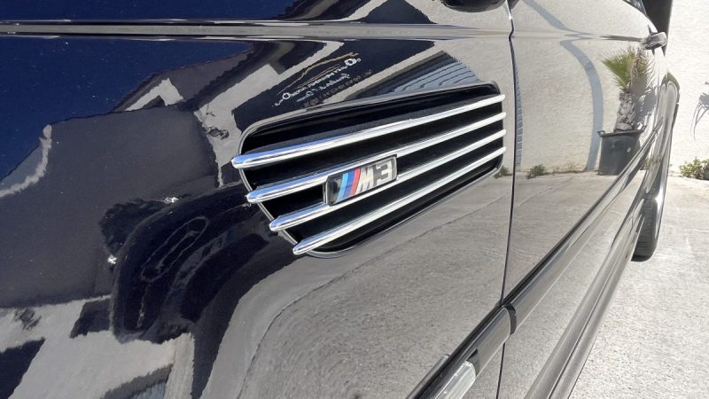 B.M.W. M3  E46 3.2 343 CV 6 CYLINDRES TOIT OUVRANT CUIR 2002