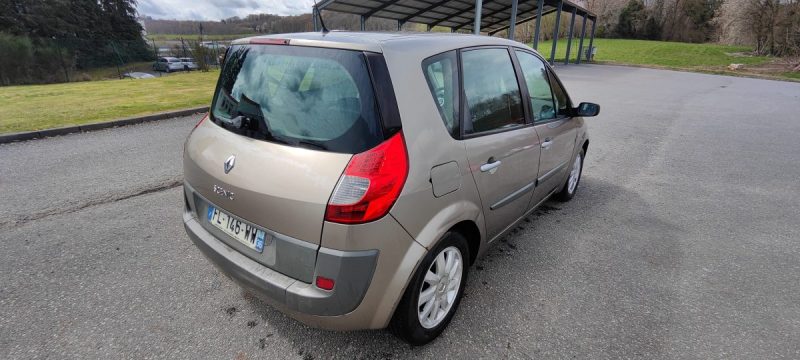 RENAULT MEGANE SCENIC 1.5 DCI 106 CV 2009