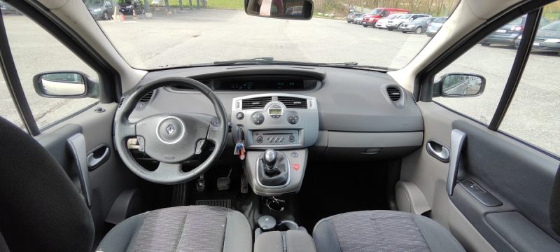 RENAULT MEGANE SCENIC 1.5 DCI 106 CV 2009
