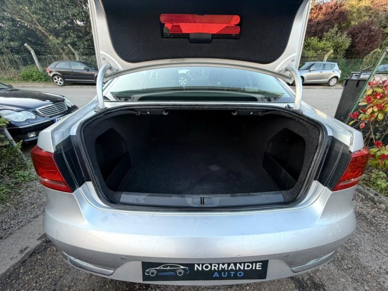 VOLKSWAGEN PASSAT 1.6 TDI 105 CONFORTLINE BLUEMOTION TECHNOLOGY