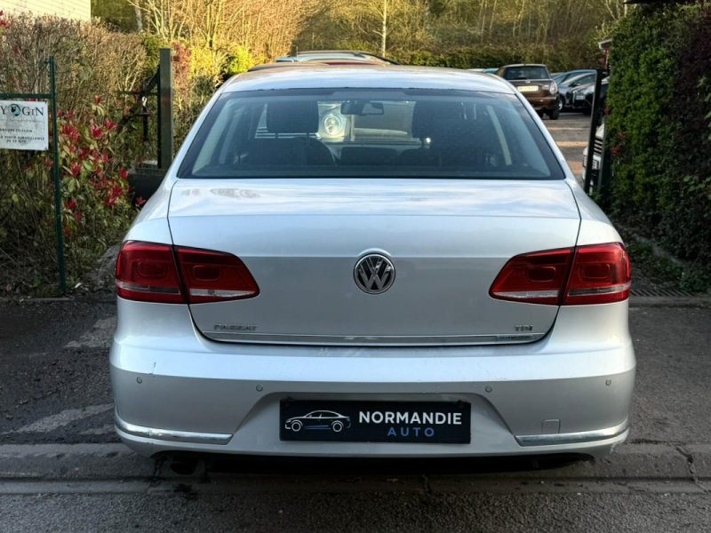 VOLKSWAGEN PASSAT 1.6 TDI 105 CONFORTLINE BLUEMOTION TECHNOLOGY