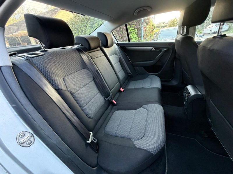 Volkswagen Passat 1.6 TDI 105ch Conforline