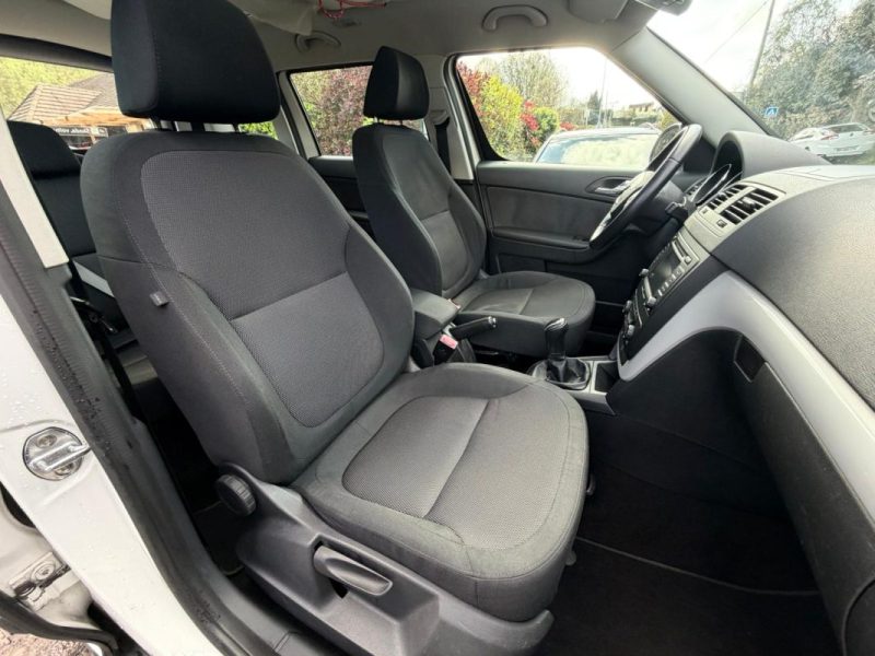 SKODA YETI 1.2 TSI 105ch AMBITION 2012