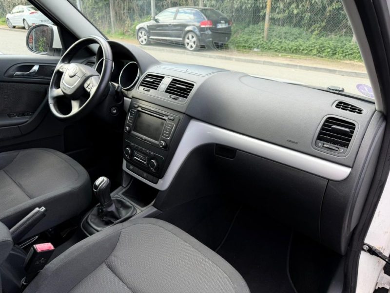 SKODA YETI 1.2 TSI 105ch AMBITION 2012