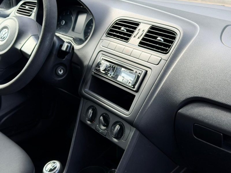 VOLKSWAGEN POLO 1.2 60 TRENDLINE 