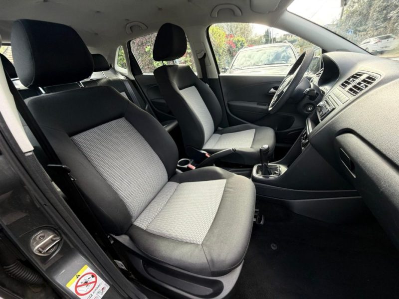 VOLKSWAGEN POLO 1.2 60 TRENDLINE 