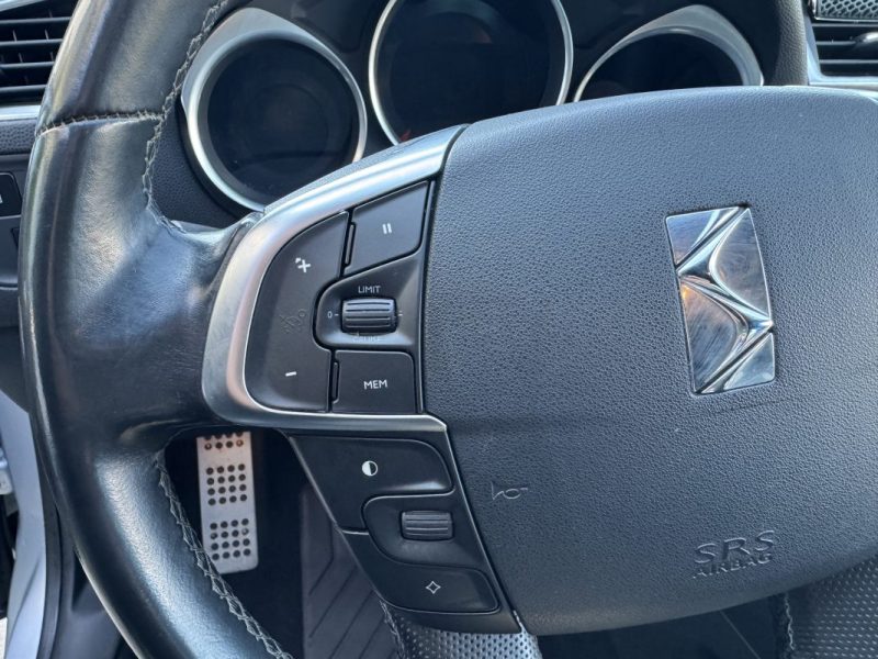 CITROEN DS4 2.0 HDI 160 SO CHIC EXECUTIVE 2012 GARANTIE 12 MOIS 