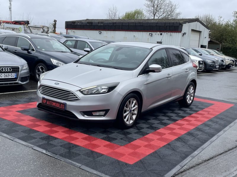FORD FOCUS 1.6 L  TDCI 115CV  TITANIUM GARANTIE 3/12 MOIS 2016