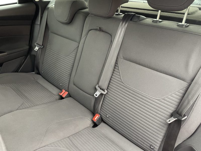 FORD FOCUS 1.6 L  TDCI 115CV  TITANIUM GARANTIE 3/12 MOIS 2016