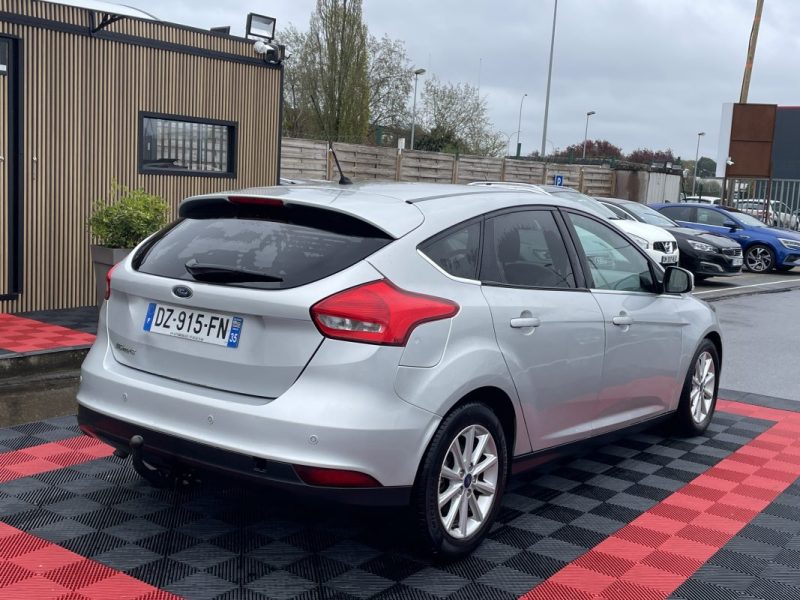 FORD FOCUS 1.6 L  TDCI 115CV  TITANIUM GARANTIE 3/12 MOIS 2016