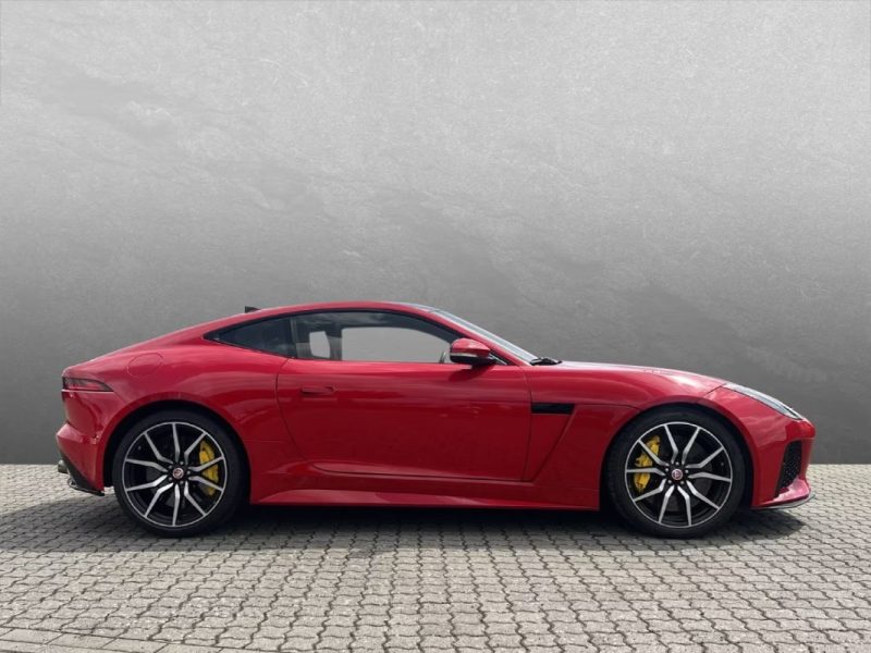 JAGUAR F TYPE SVR V8 550ch / Freins Céramique / Meridian / Toit Noir / SVR