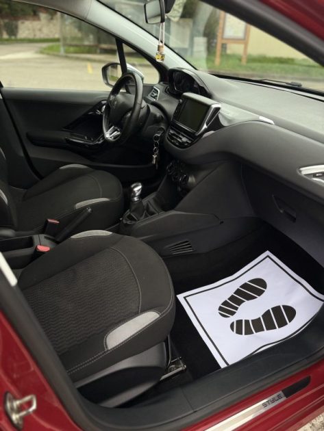 PEUGEOT 208 1.2 VTI ACTIVE 5P 2014