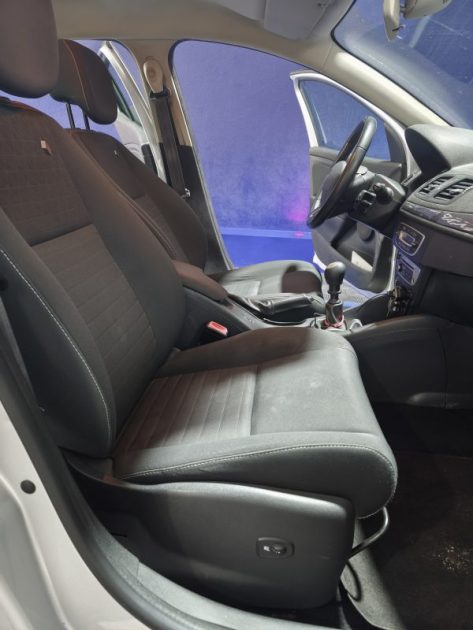 RENAULT MEGANE 3 1.2 TCE 115CH LIMITED, 1ER MAIN, ENTRETIEN RENAULT