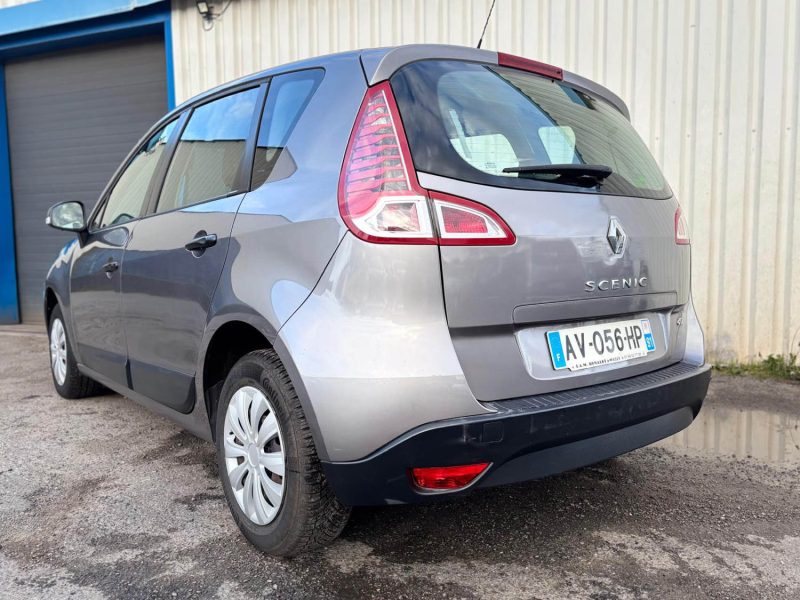 RENAULT SCENICIII 1.5 DCI PREMIERE MAIN AUTHENTIQUE 