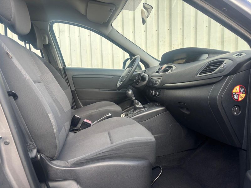 RENAULT SCENICIII 1.5 DCI PREMIERE MAIN AUTHENTIQUE 