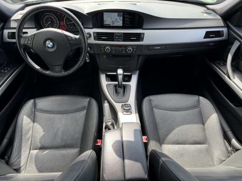 BMW 330D xDrive toit panoramique ouvrant GARANTIE 12 MOIS 