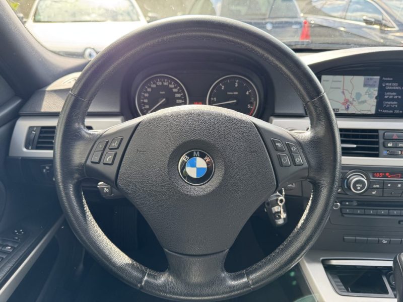 BMW 330D xDrive toit panoramique ouvrant GARANTIE 12 MOIS 