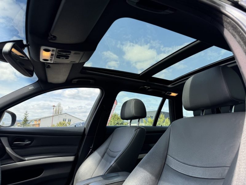 BMW 330D xDrive toit panoramique ouvrant GARANTIE 12 MOIS 