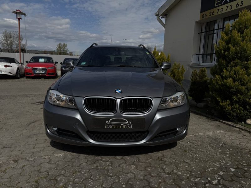 BMW 330D xDrive toit panoramique ouvrant GARANTIE 12 MOIS 