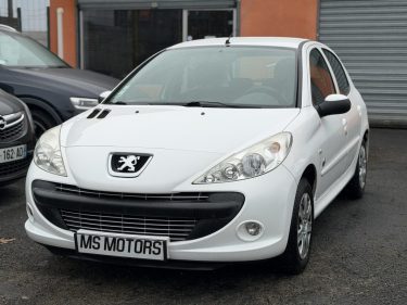 PEUGEOT 206+ 1.4i 75 cv - GARANTIE 12 MOIS - Generation 