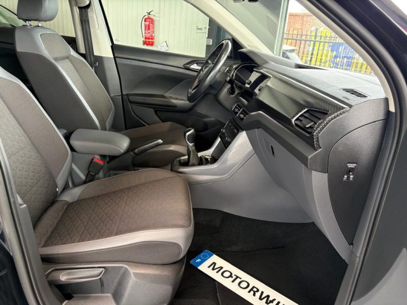 🔹 Volkswagen T-Cross 1.0 TSI 116 Ch R-Line🚗 Virtual cockpit📱 Apple Car Play 🛡️ Garantie 6 mois