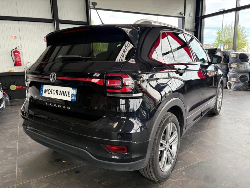 🔹 Volkswagen T-Cross 1.0 TSI 116 Ch R-Line🚗 Virtual cockpit📱 Apple Car Play 🛡️ Garantie 6 mois