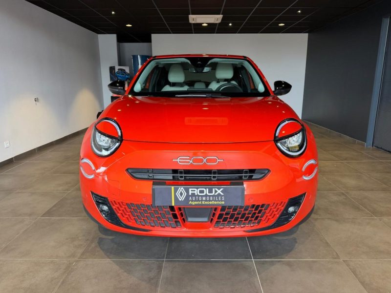 FIAT 600 E 156CH 54KWH LA PRIMA 