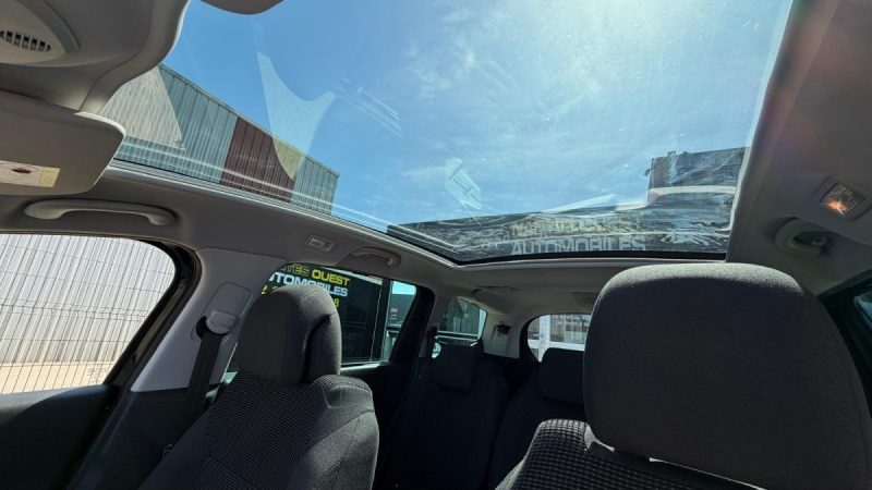 PEUGEOT 5008 1.6 HDI 120CV S&S STYLE EAT6 