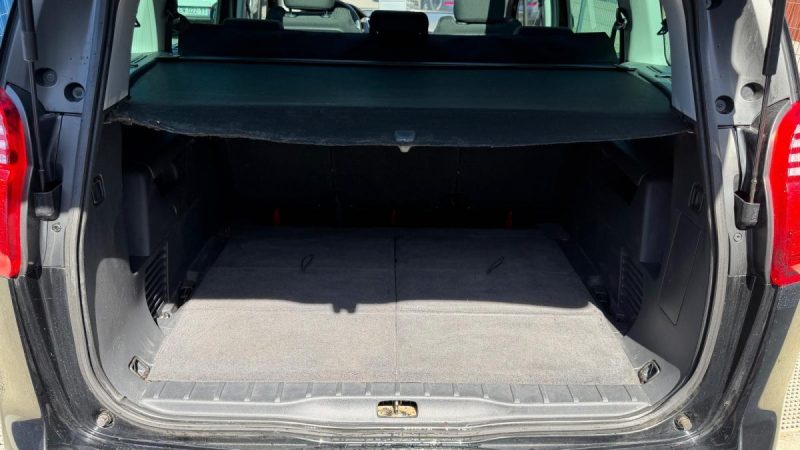 PEUGEOT 5008 1.6 HDI 120CV S&S STYLE EAT6 