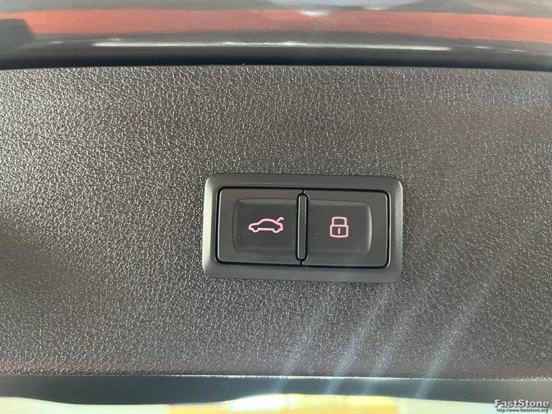 AUDI Q3 2.0 TDI 184CH QUATTRO S-LINE S TRONIC 7 CAMERA / TOIT OUVRANT - GARANTIE 12 OU 60 MOIS 