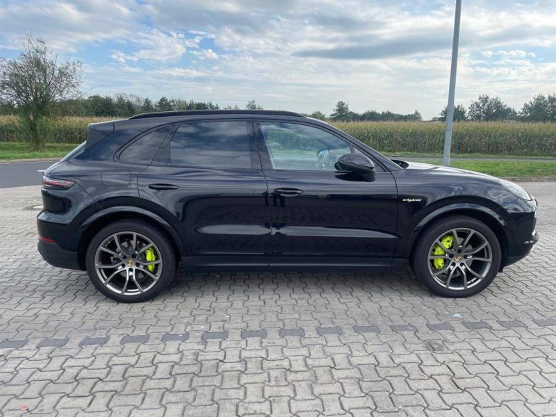 Porsche Cayenne E-Hybrid 462ch / Toit panoramique / PASM / BOSE / ACC / 360°