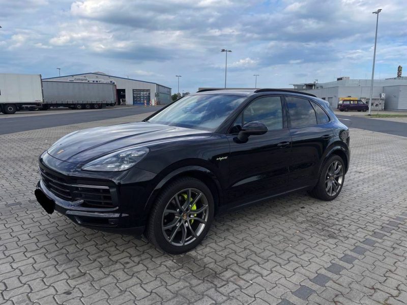 Porsche Cayenne E-Hybrid 462ch / Toit panoramique / PASM / BOSE / ACC / 360°