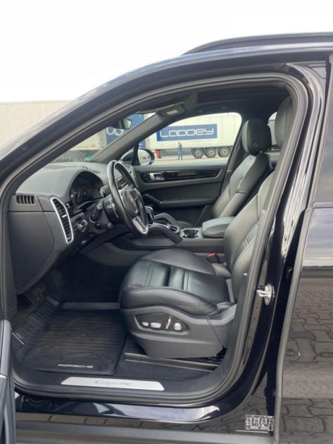 Porsche Cayenne E-Hybrid 462ch / Toit panoramique / PASM / BOSE / ACC / 360°