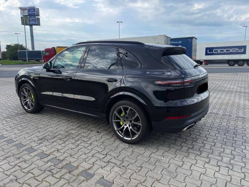 Porsche Cayenne E-Hybrid 462ch / Toit panoramique / PASM / BOSE / ACC / 360°