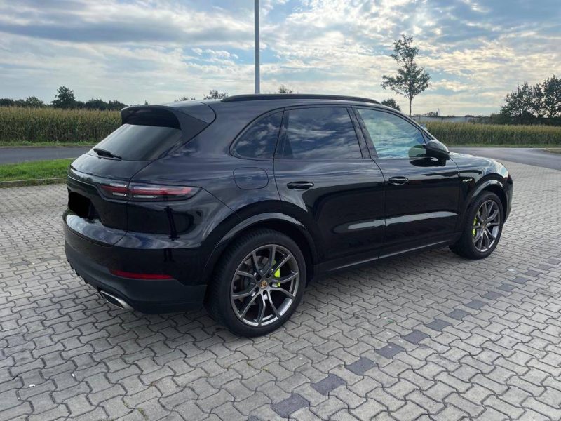 Porsche Cayenne E-Hybrid 462ch / Toit panoramique / PASM / BOSE / ACC / 360°