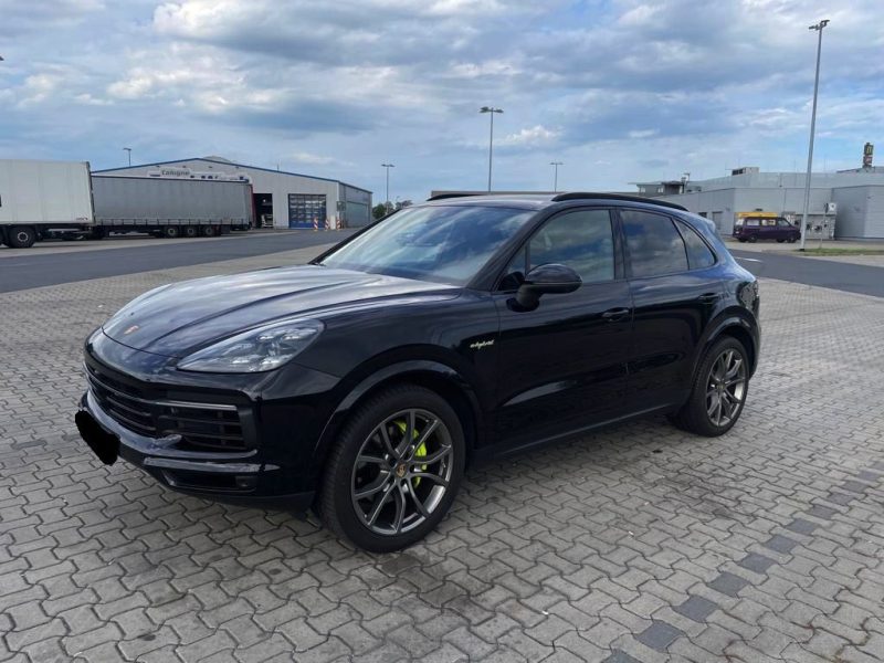 Porsche Cayenne E-Hybrid 462ch / Toit panoramique / PASM / BOSE / ACC / 360°
