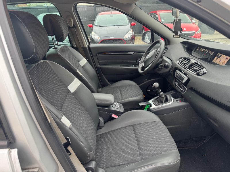 RENAULT GRAND SCENICIII 1.5 DCI 110 BOSE 5P 2012