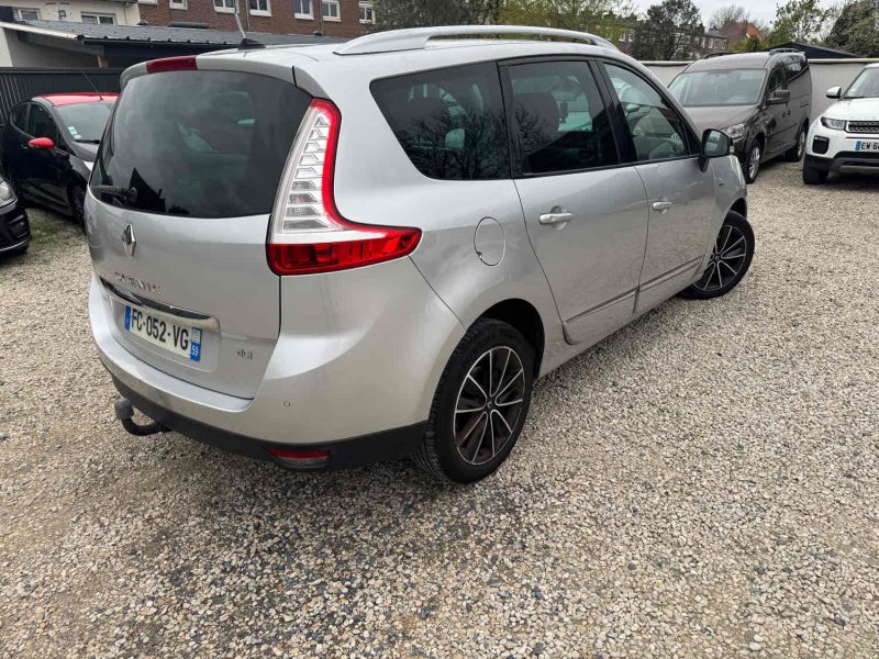 RENAULT GRAND SCENICIII 1.5 DCI 110 BOSE 5P 2012