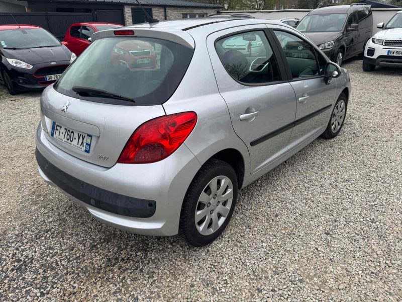 PEUGEOT 207 1.4E 75ch 2009