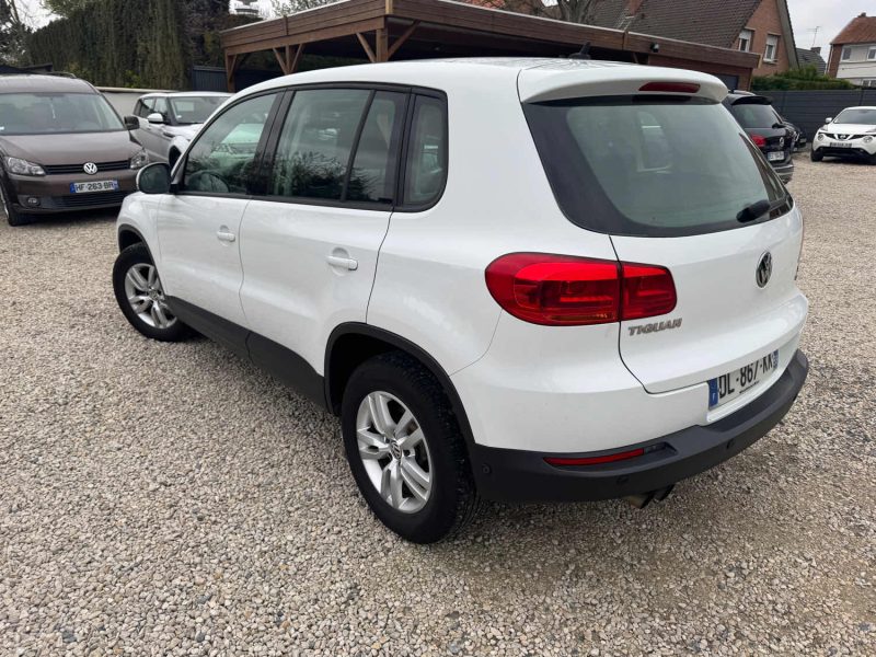 VOLKSWAGEN TIGUAN 2.0 TDI 110CH BLUEMOTION 1ER MAIN