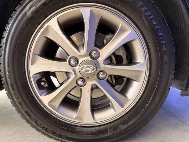 HYUNDAI i10 PACK SENSATION - BOITE AUTOMATIQUE - 1.2L - 87 ch - IDEAL JEUNE PERMIS 