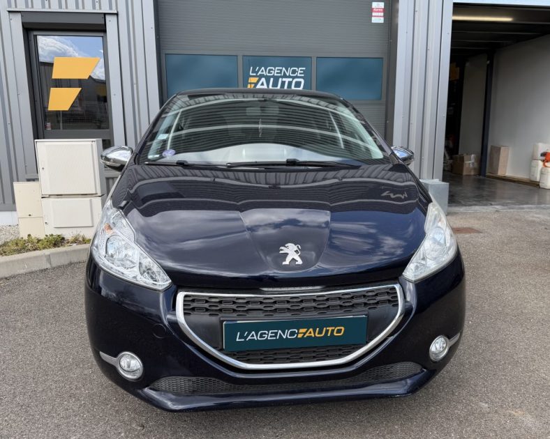Peugeot 208 - 1.2 VTI 82 active - FAIBLE KILOMETRAGE