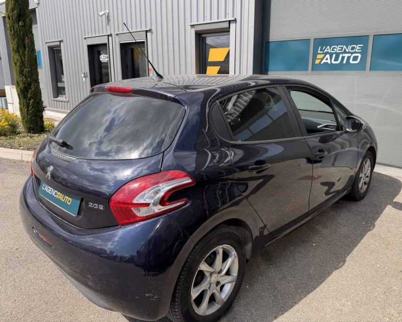 Peugeot 208 - 1.2 VTI 82 active - FAIBLE KILOMETRAGE